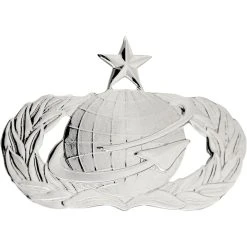 New ❤️ Ira Green, Inc Air Force Senior Manpower Personnel Badge, Mirror Finish, Pin-On, Mid-Size 👏